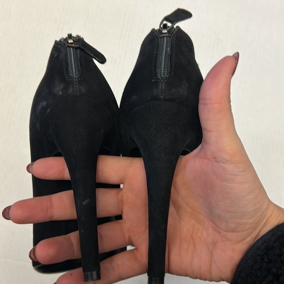 Bottega Veneta suede cutout bootie heels - Picture 3 of 6